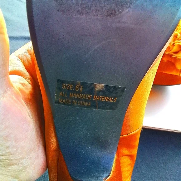 QUPID WOMENS 6.5 ORANGE OPEN  TOE POMPOM HEEL PLATFORMS - Picture 6 of 8